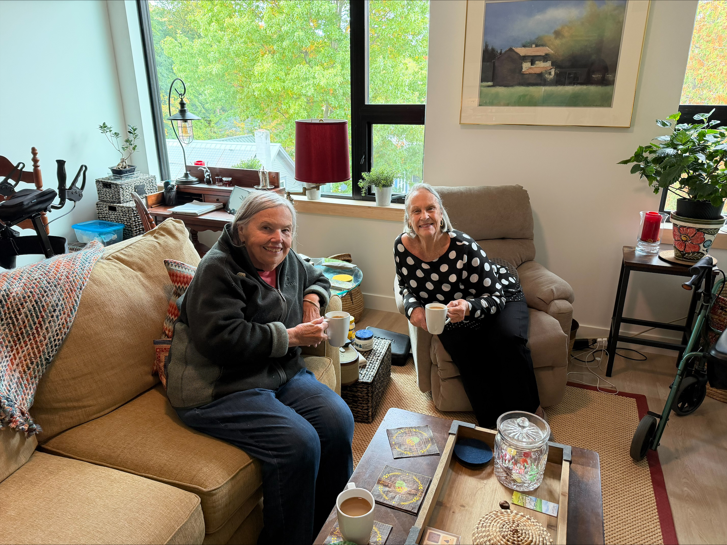 Image of Suzee and Ann having Coffee at Marsh House